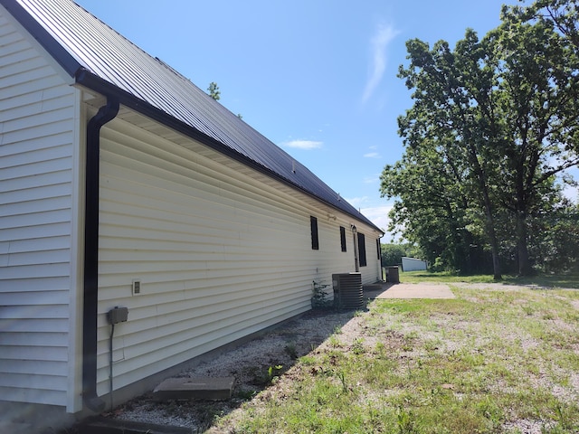 4181 S 105th Rd, Bolivar, MO 65613 - view of side of home with central air condition unit