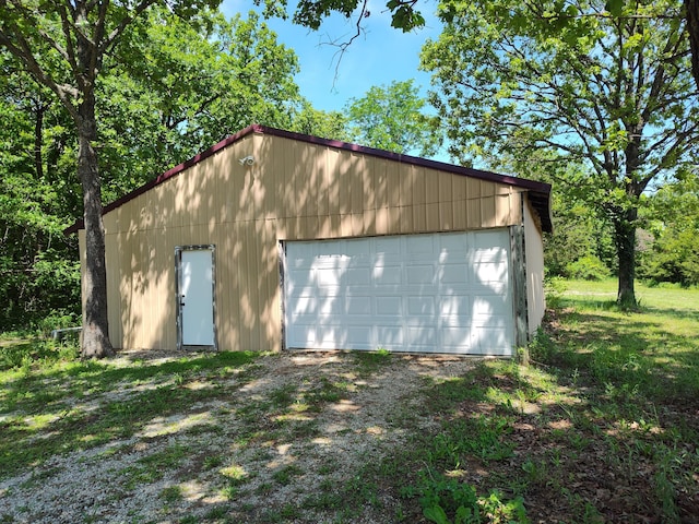 4181 S 105th Rd, Bolivar, MO 65613 - view of detached garage