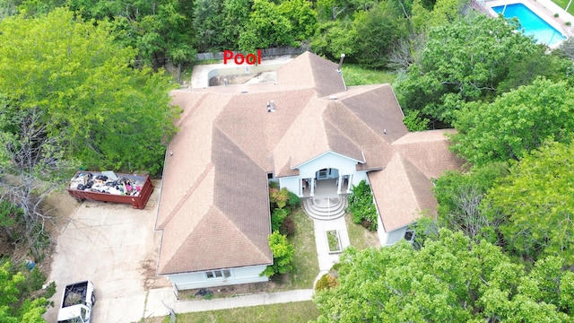 2016 Timberlake Rd, Branson, MO 65616 - view of subject property with a pool