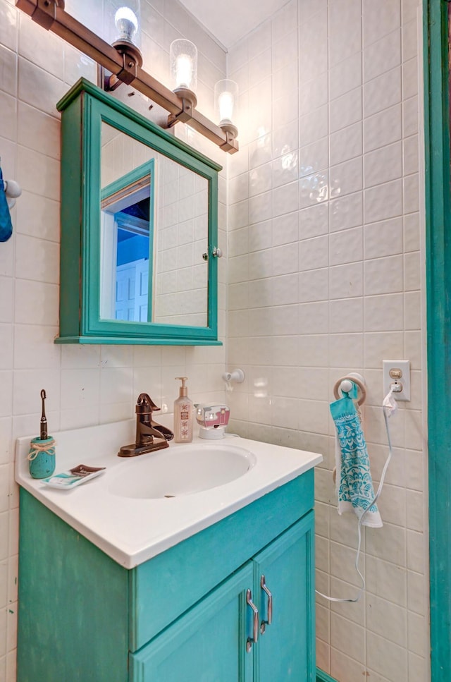 817 Kentland Dr, Neosho, MO 64850 - bathroom with tile walls and vanity