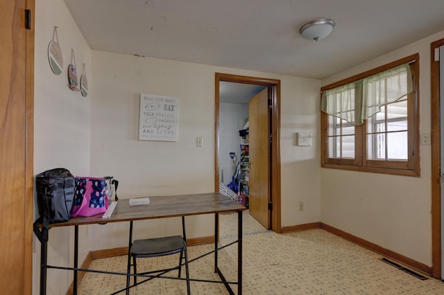 720 Kentland Dr, Neosho, MO 64850 - office featuring baseboards