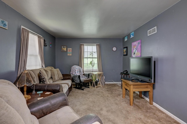 720 Kentland Dr, Neosho, MO 64850 - carpeted living room with baseboards