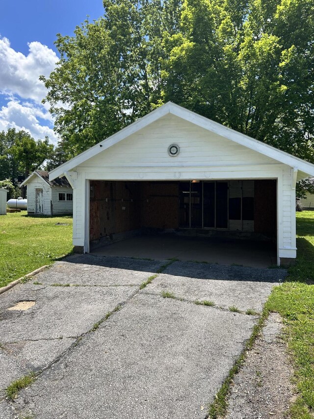 637 N Main Ave, Bolivar, MO 65613 - photo 29