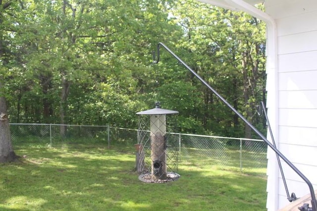 23197 Oakwood Cir, Hermitage, MO 65668 - view of yard