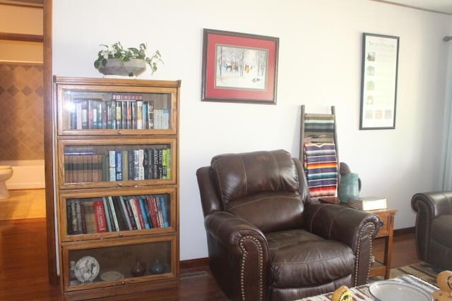 23197 Oakwood Cir, Hermitage, MO 65668 - sitting room featuring wood finished floors