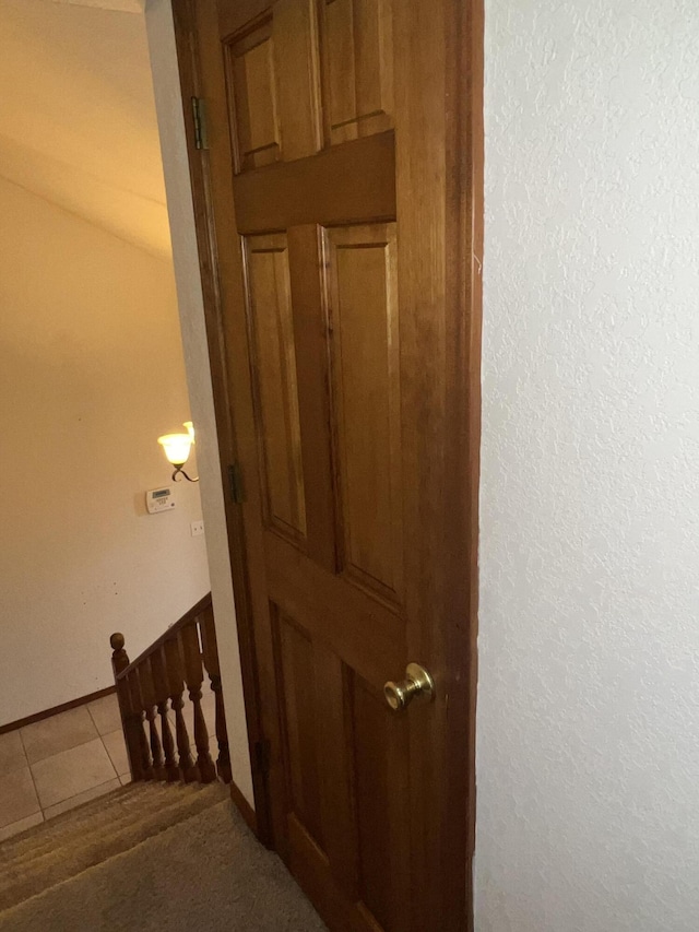 9556 N State Highway H, Pleasant Hope, MO 65725 - detailed view of baseboards