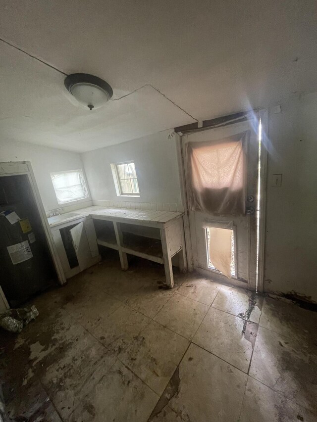 421 N Phelps St, Mansfield, MO 65704 - interior space