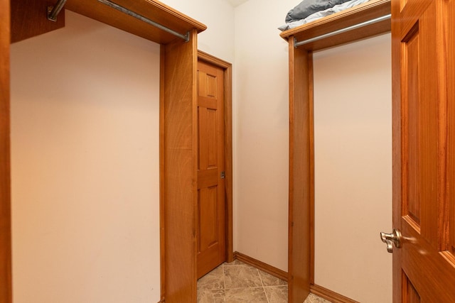 143 Woodfield Dr, Highlandville, MO 65669 - view of walk in closet