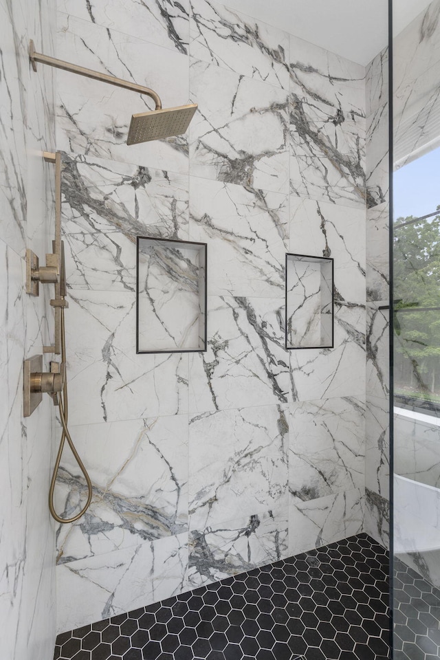 273 Secret Ln, Branson West, MO 65737 - full bath with a marble finish shower