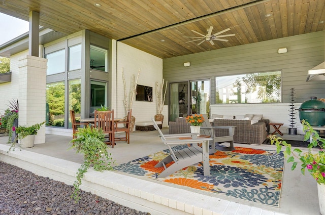 3900 E Dunrobin Dr, Springfield, MO 65809 - view of patio / terrace featuring a ceiling fan