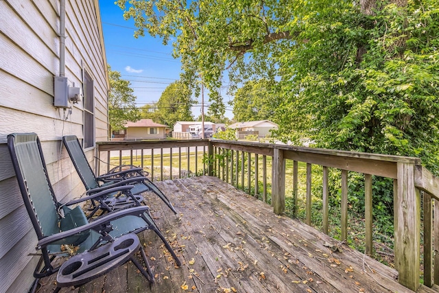 2221 W Nichols St, Springfield, MO 65802 - view of wooden terrace