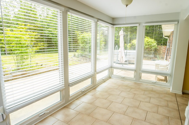 358 High Ridge Rd, Marshfield, MO 65706 - unfurnished sunroom featuring tile patterned floors