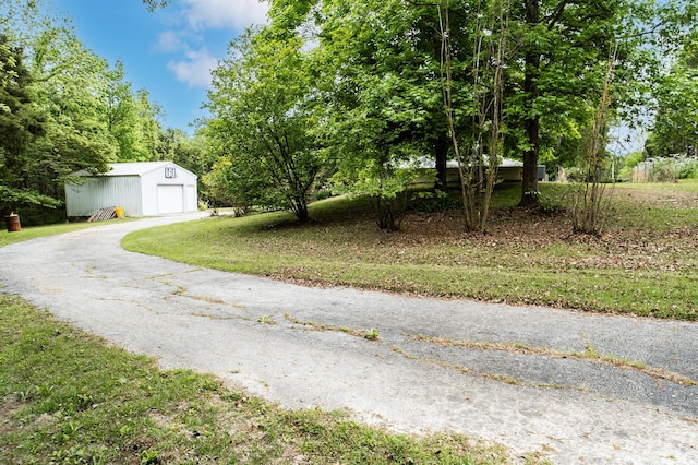 358 High Ridge Rd, Marshfield, MO 65706 - view of asphalt driveway