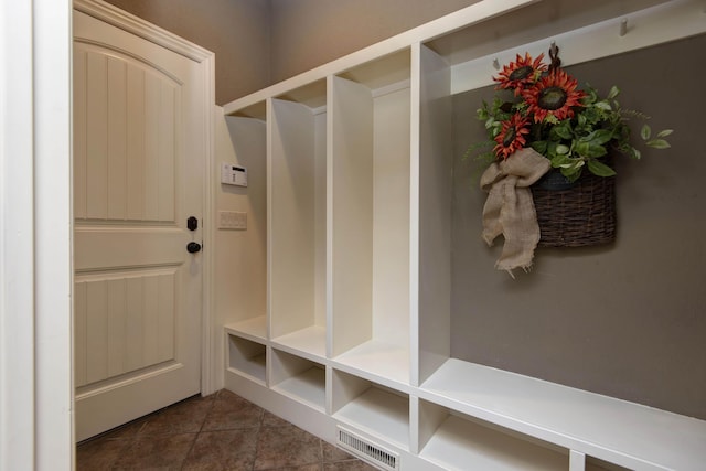5853 S Northern Ridge Rd, Springfield, MO 65810 - mudroom featuring tile patterned floors