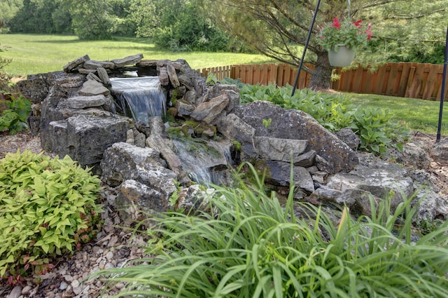 5853 S Northern Ridge Rd, Springfield, MO 65810 - view of yard with fence