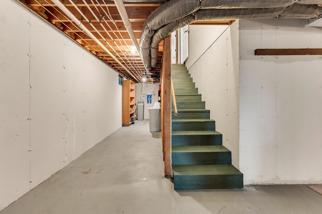 340 Greene Rd, Sparta, MO 65753 - unfinished below grade area featuring stairs