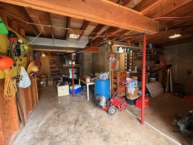 3036 P Hwy, Alton, MO 65606 - unfinished basement featuring a workshop area