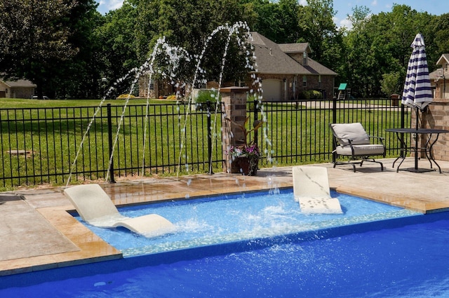 view of swimming pool