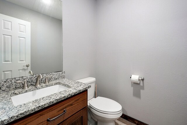 2121 E 505th Rd, Halfway, MO 65663 - half bath featuring toilet and vanity