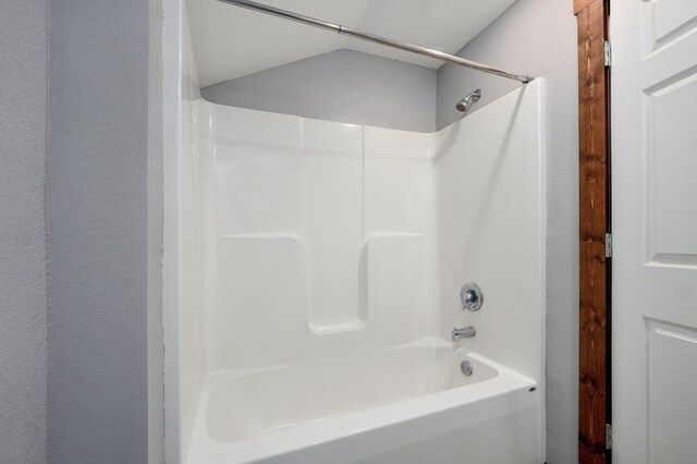 2121 E 505th Rd, Halfway, MO 65663 - full bath featuring bathtub / shower combination