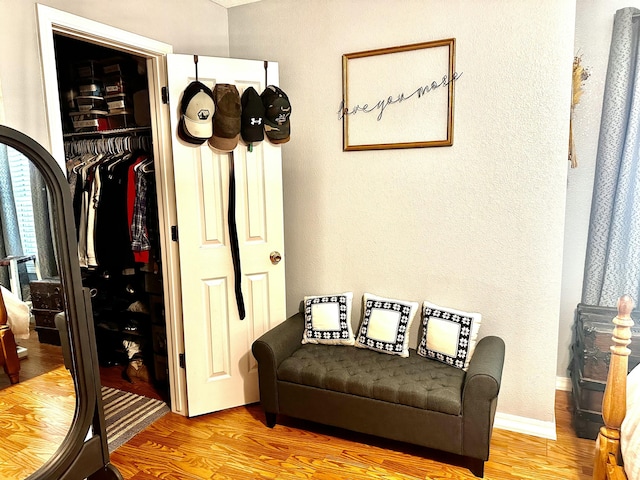 64 Deer Park Cir, Kimberling City, MO 65686 - living area with wood finished floors and a textured wall