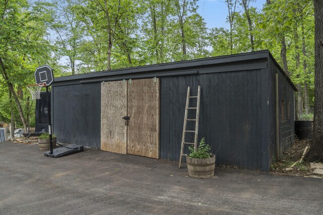 3662 N Farm Rd Unit 127, Springfield, MO 65803 - view of outbuilding featuring an outdoor structure