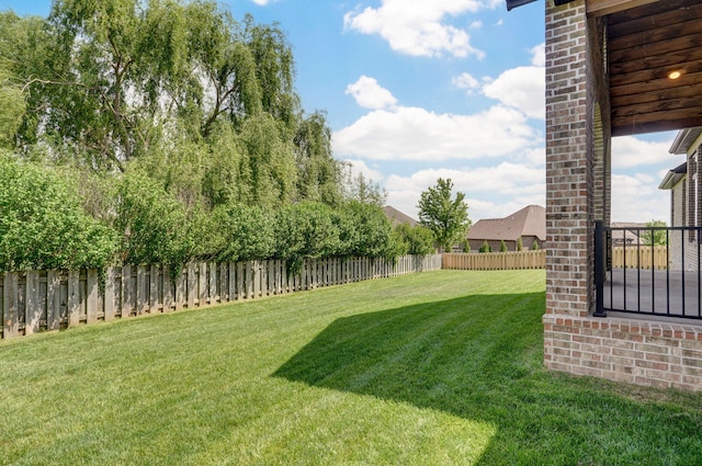1698 N Marlowe Ave, Springfield, MO 65802 - view of yard