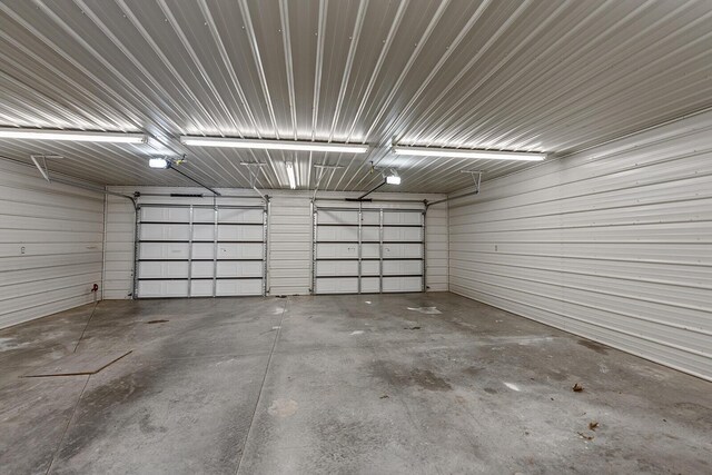 16326 Lawrence Unit 1232, Marionville, MO 65705 - view of garage