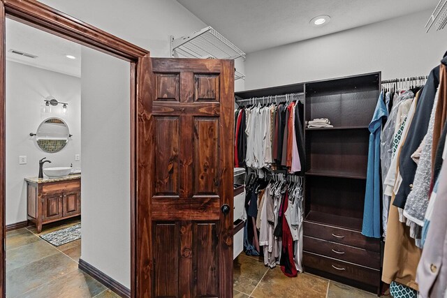 16326 Lawrence Unit 1232, Marionville, MO 65705 - spacious closet featuring a sink