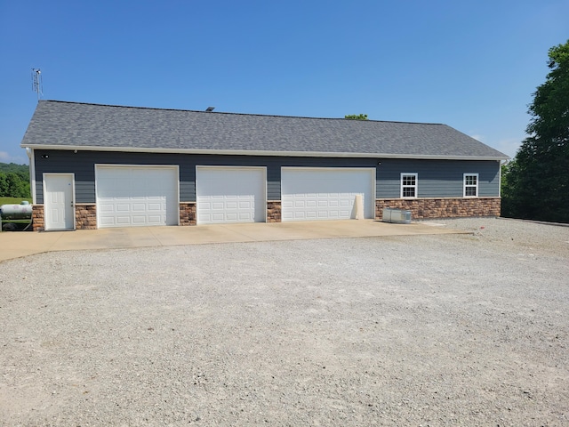 1995 Corder Pass Rd, Mansfield, MO 65704 - detached garage with oil tank and driveway