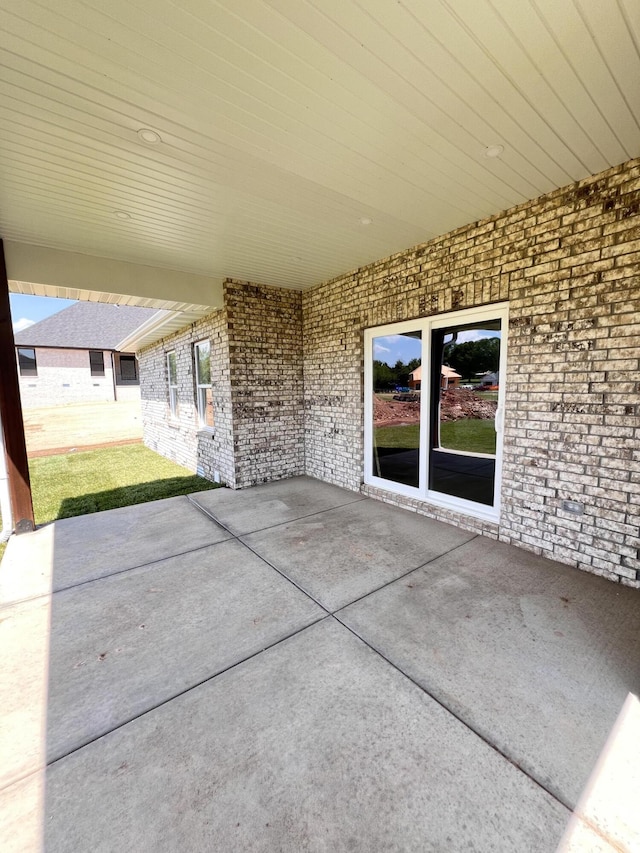 2077 N Sun Valley Dr, Springfield, MO 65802 - view of patio
