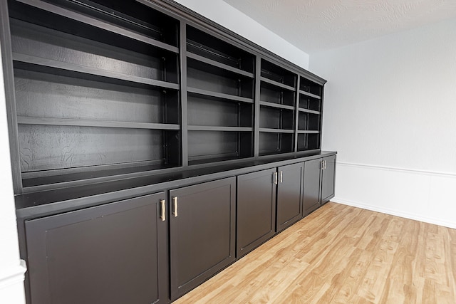 1935 E Canterbury St, Springfield, MO 65804 - detailed view of wood finished floors