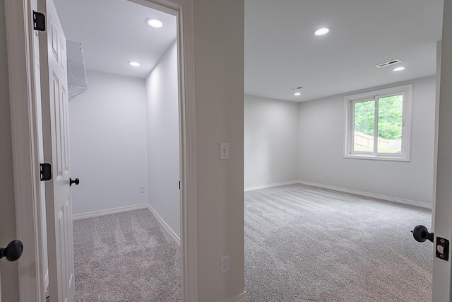 1935 E Canterbury St, Springfield, MO 65804 - carpeted empty room featuring recessed lighting and baseboards
