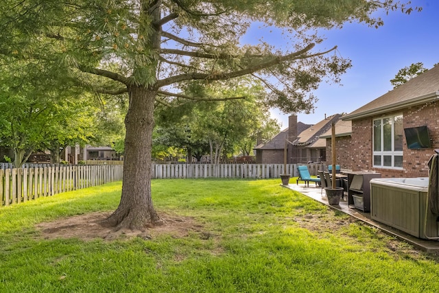 1166 W Shawnee St, Springfield, MO 65810 - view of yard featuring a patio