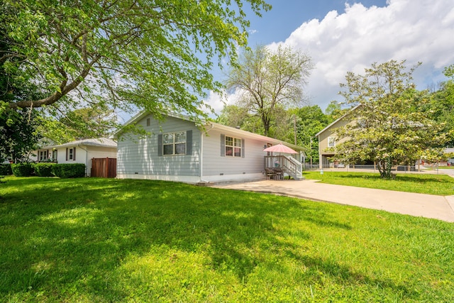 301 Lake Dr, Branson, MO 65616 - view of front of property with crawl space