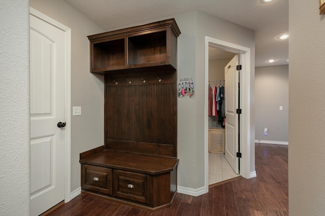 1918 N Brook Hollow Dr, Nixa, MO 65714 - mudroom featuring dark wood-style floors, baseboards, and recessed lighting