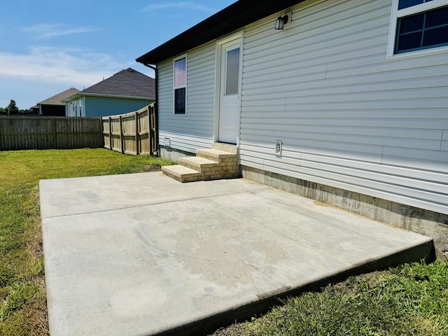 4692 S 125th Rd, Bolivar, MO 65613 - view of patio with entry steps
