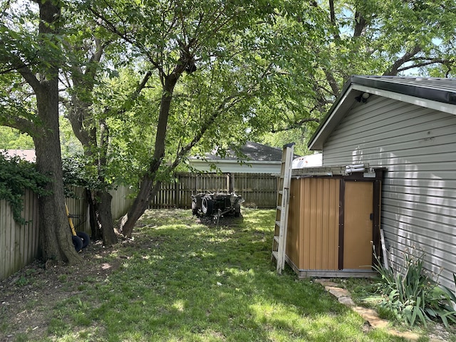 645 N Walnut Ave, Republic, MO 65738 - view of yard