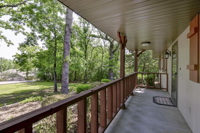 1605 Hideaway Rd, Galena, MO 65656 - balcony with covered porch