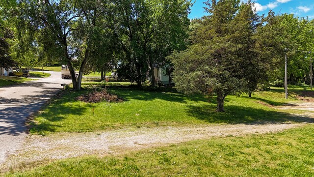 355 Roberts Dr, Mount Vernon, MO 65712