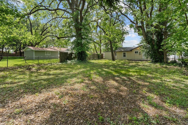 1433 E 24th St N, Springfield, MO 65803 - view of yard
