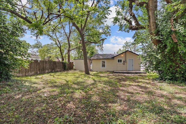 1433 E 24th St N, Springfield, MO 65803 - view of yard