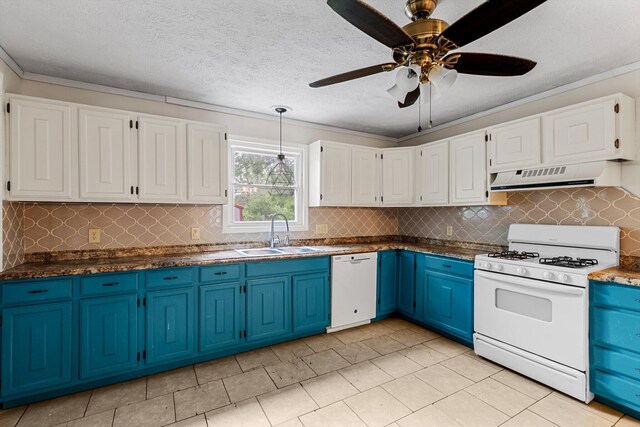 537 S Jefferson Ave, Aurora, MO 65605 - kitchen with white appliances, a sink, blue cabinets, under cabinet range hood, and ornamental molding