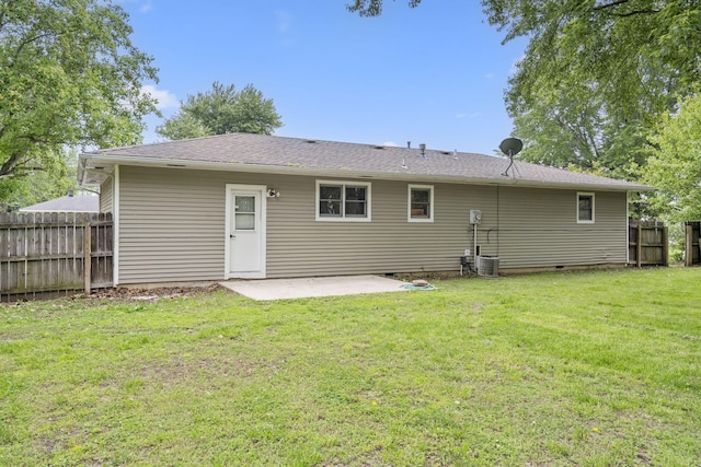 127 Wilson Way, Marshfield, MO 65706 - back of property featuring a patio area