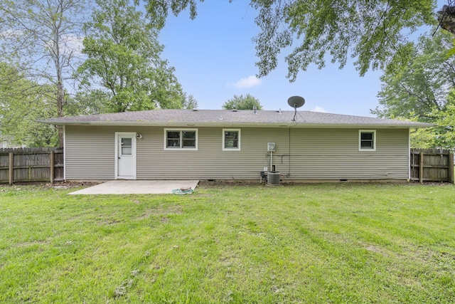 127 Wilson Way, Marshfield, MO 65706 - rear view of house featuring a patio area