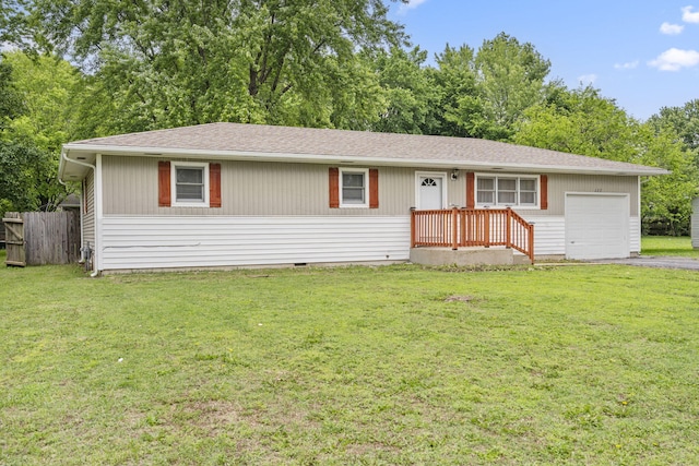 127 Wilson Way, Marshfield, MO 65706 - ranch-style house with a garage, driveway, and a shingled roof