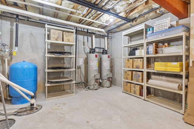 1007 Headwaters Dr, Marshfield, MO 65706 - unfinished below grade area with gas water heater and a water pressure tank