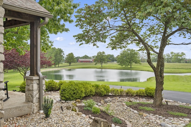 1007 Headwaters Dr, Marshfield, MO 65706 - water view