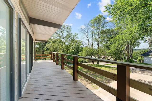 25609 Hillcrest Dr, Shell Knob, MO 65747 - view of deck