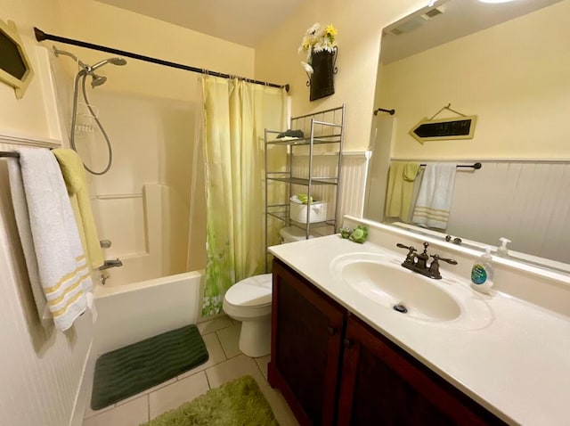 123 River Point Rd Unit 33, Hollister, MO 65672 - bathroom featuring tile patterned floors, toilet, vanity, and shower / bath combination with curtain